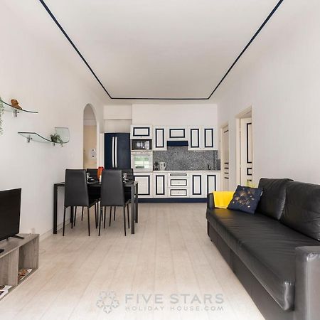 Suite Reine Marie Fshh Nisa Exterior foto